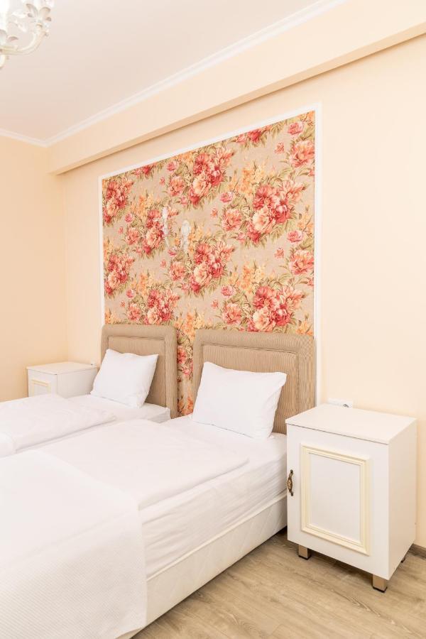 Rose Hotel Vake 第比利斯 外观 照片